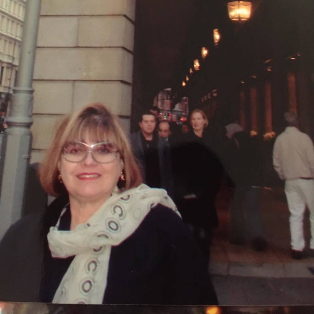 Meet your Posher, Zita